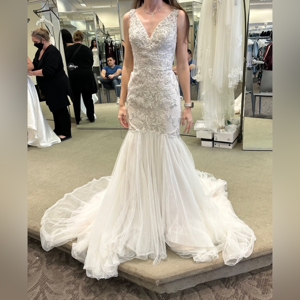 Oleg Cassini Mermaid Wedding Dress NEW Size 0